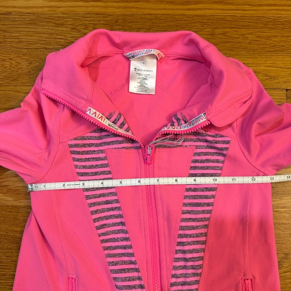 Ivivva (Lululemon) Define Style Jacket in Pink with Gray - Size 10 - Picture 2 of 5